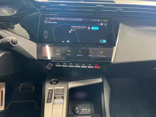 Peugeot 408 view 13