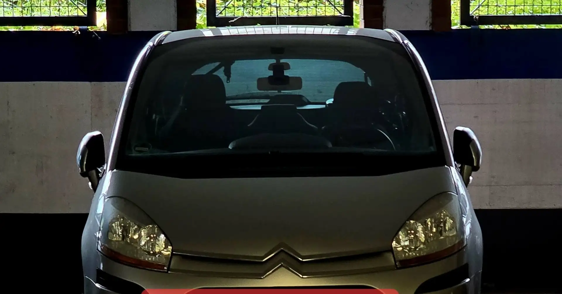 Citroen C4 Picasso Tendance Grau - 1