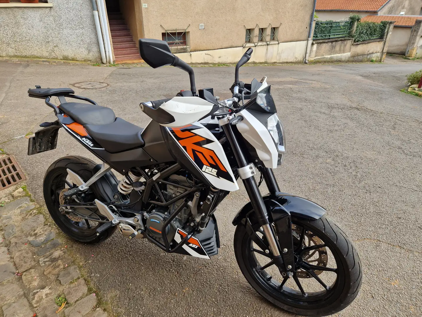 KTM 125 Duke - 1