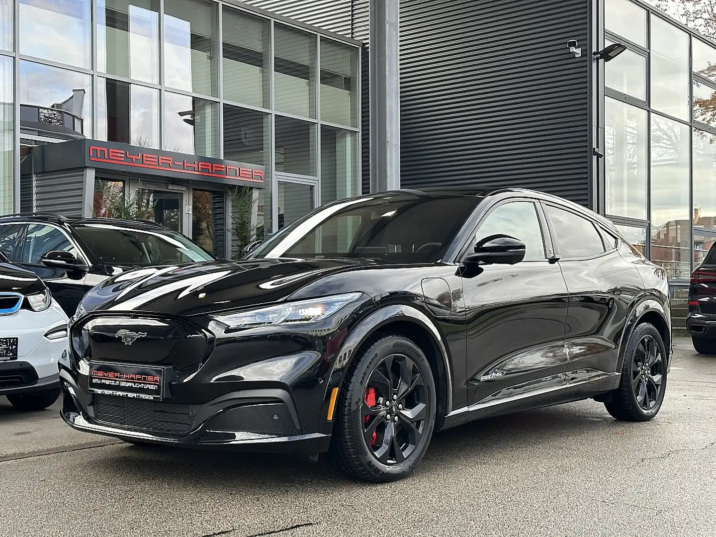 Ford Mustang Mach-E AWD Elektro Extended Range / Pano / 360 / B&O /... Noir - 2