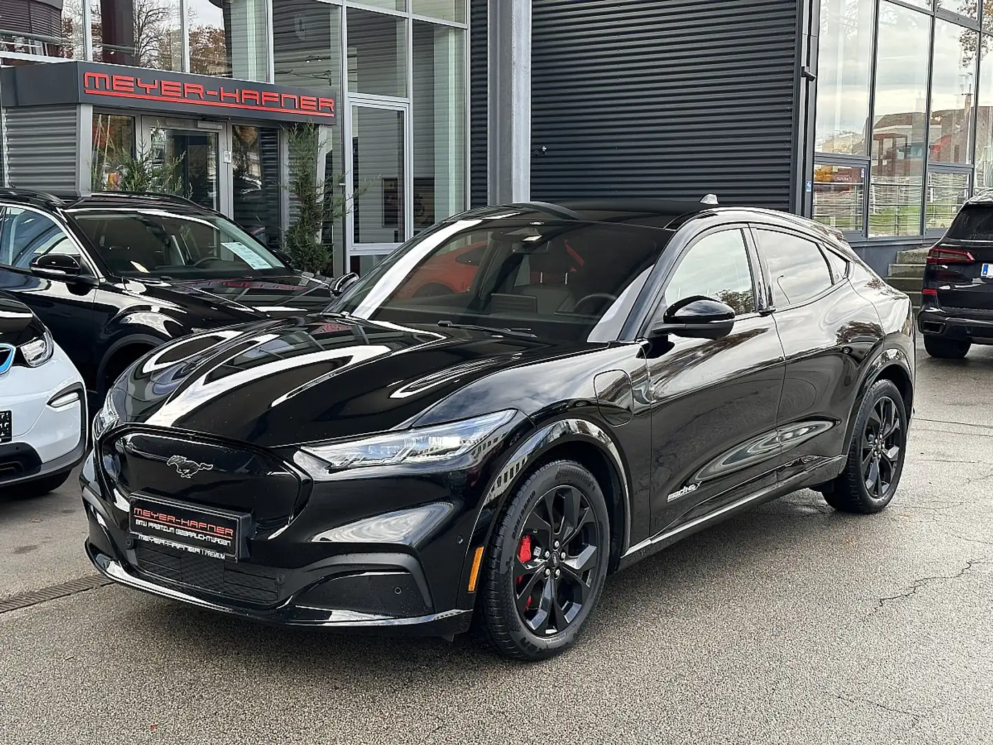 Ford Mustang Mach-E AWD Elektro Extended Range / Pano / 360 / B&O /... Noir - 1