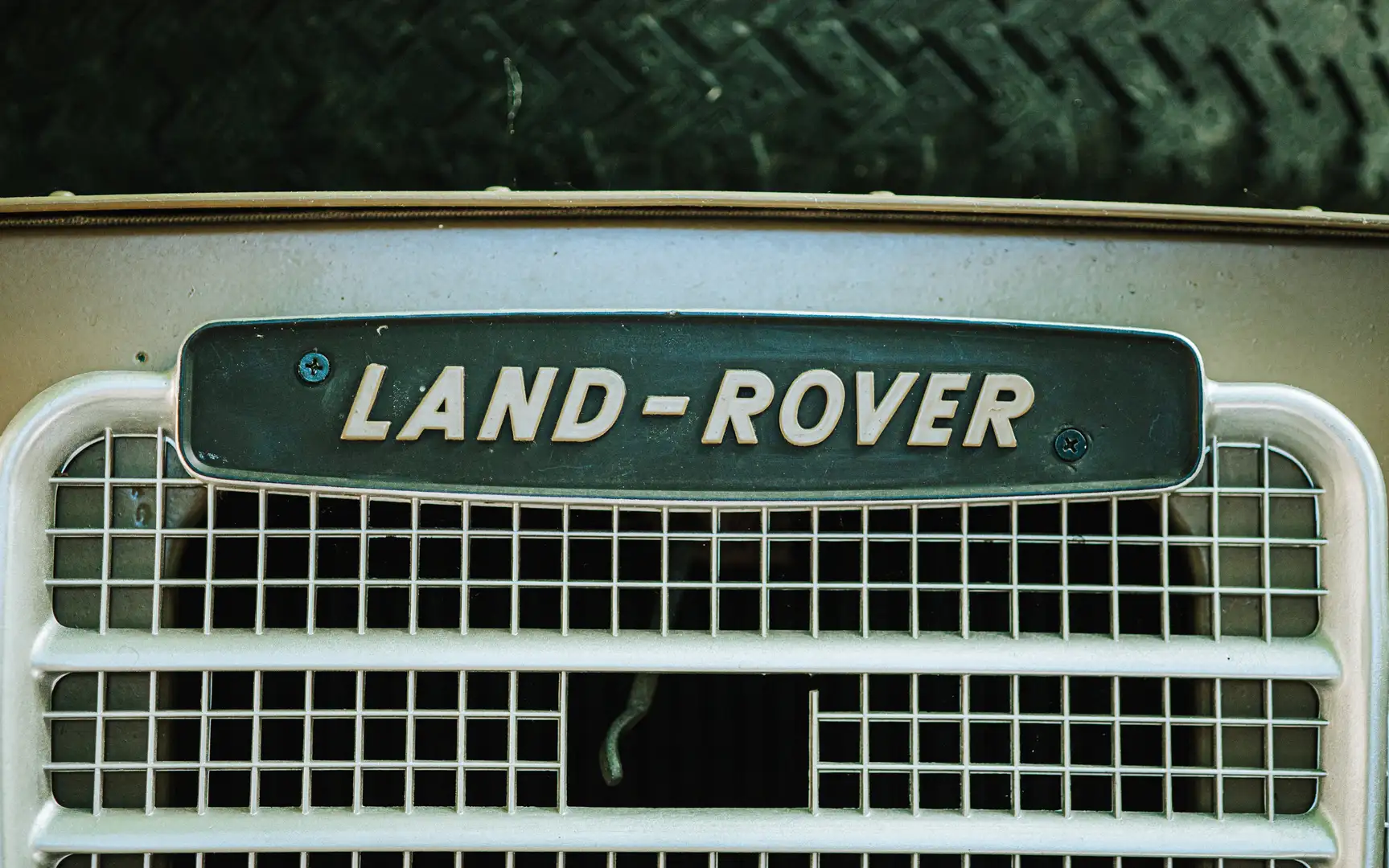 Land Rover Series 88 Geel - 1