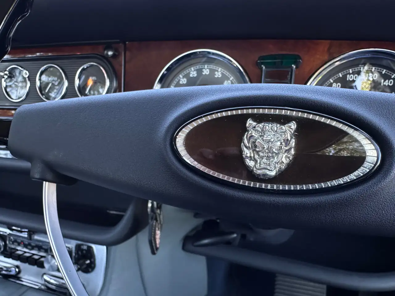 Jaguar XJ 6, Serie 1, foto 10