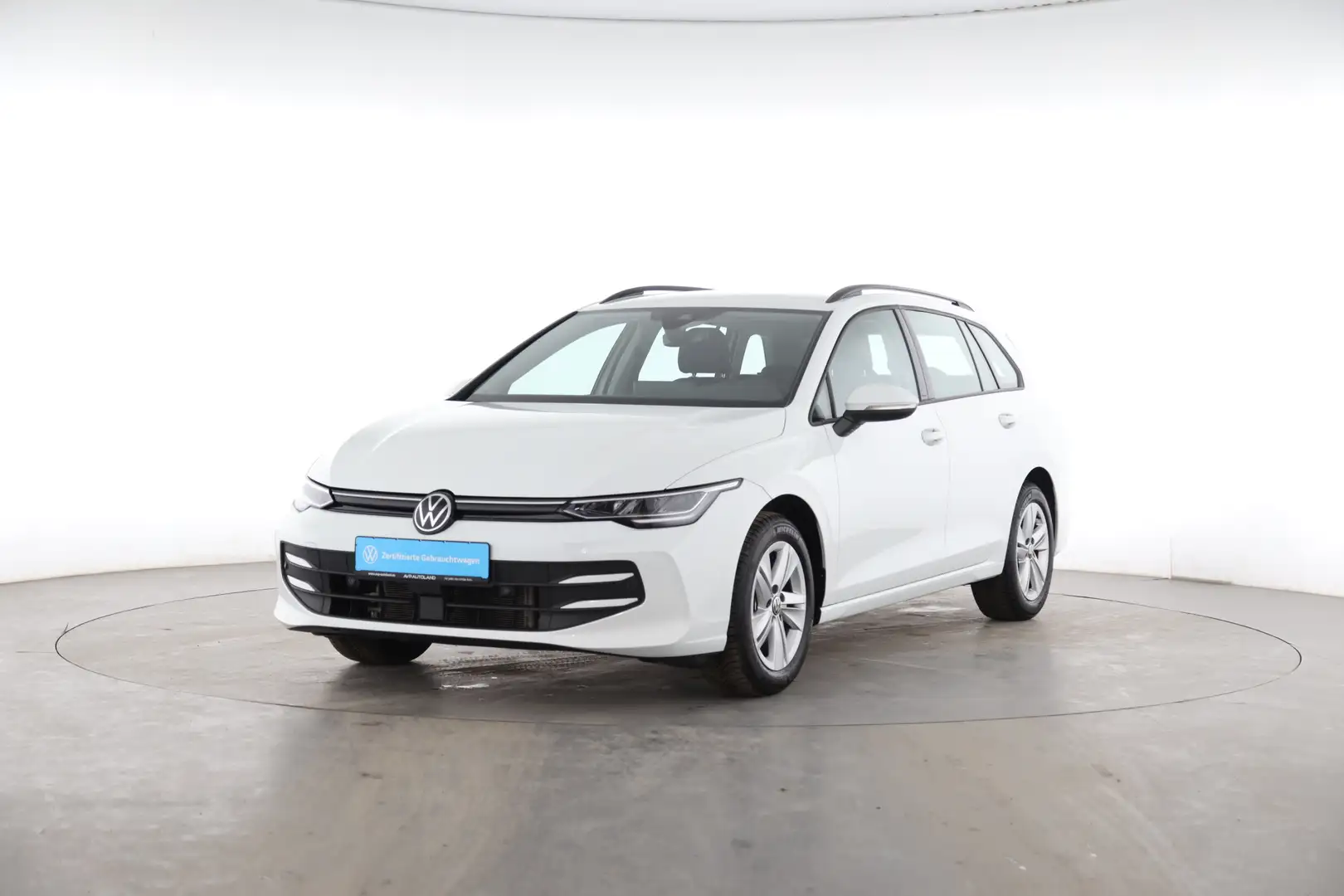 Volkswagen Golf Variant Golf VIII Variant 1.5 TSI Life | NAVI | AHK | Wit - 2