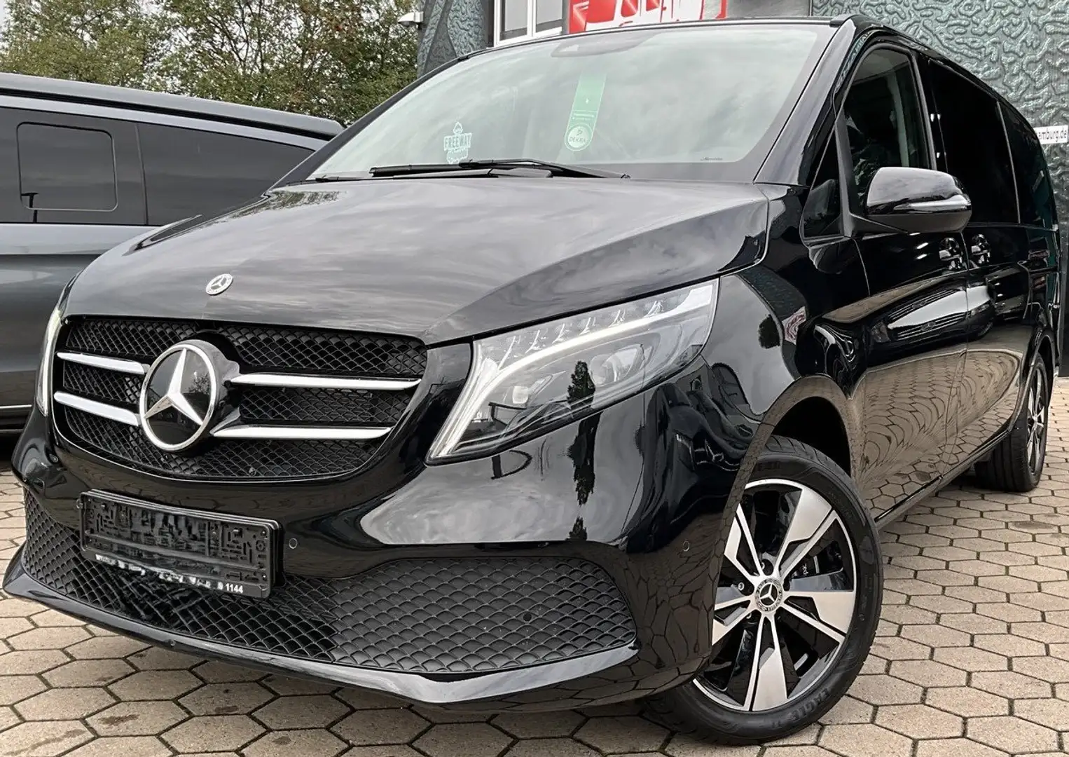 Mercedes-Benz V 250 V 250 d 4Matic Business extralang Avantgarde Aut. Schwarz - 1