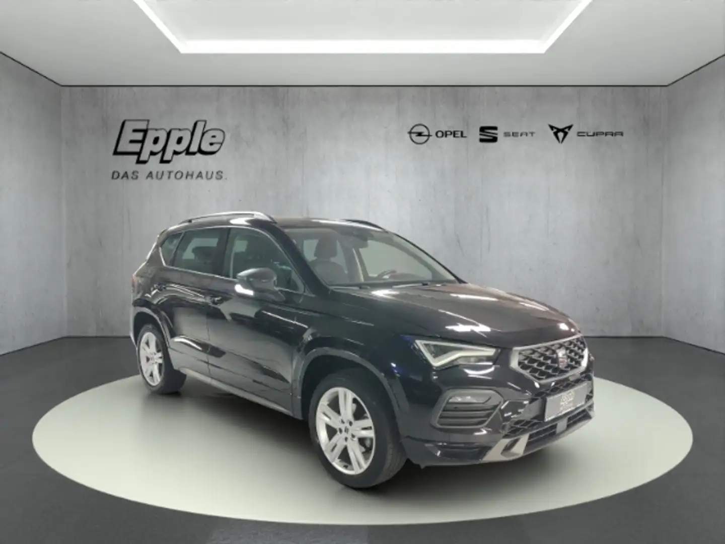 SEAT Ateca Ausstattung FR Klima SHZ AHK klappbar Schwarz - 1