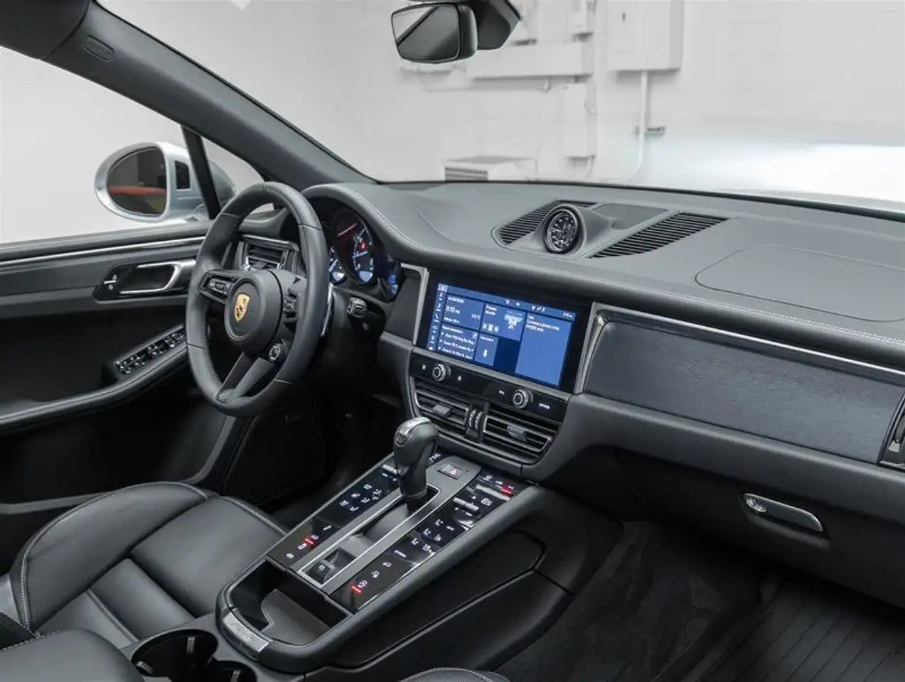 Porsche Macan снимка Porsche Macan
