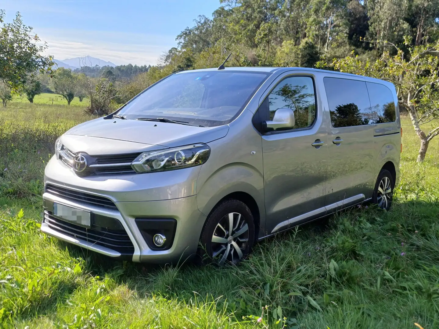Toyota Proace Proace Verso L1 Trend 2.0 D-4D Gris - 1