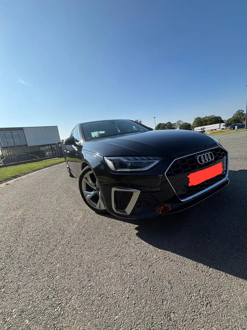 Audi A4 30 TDi S line s-tronic - 1