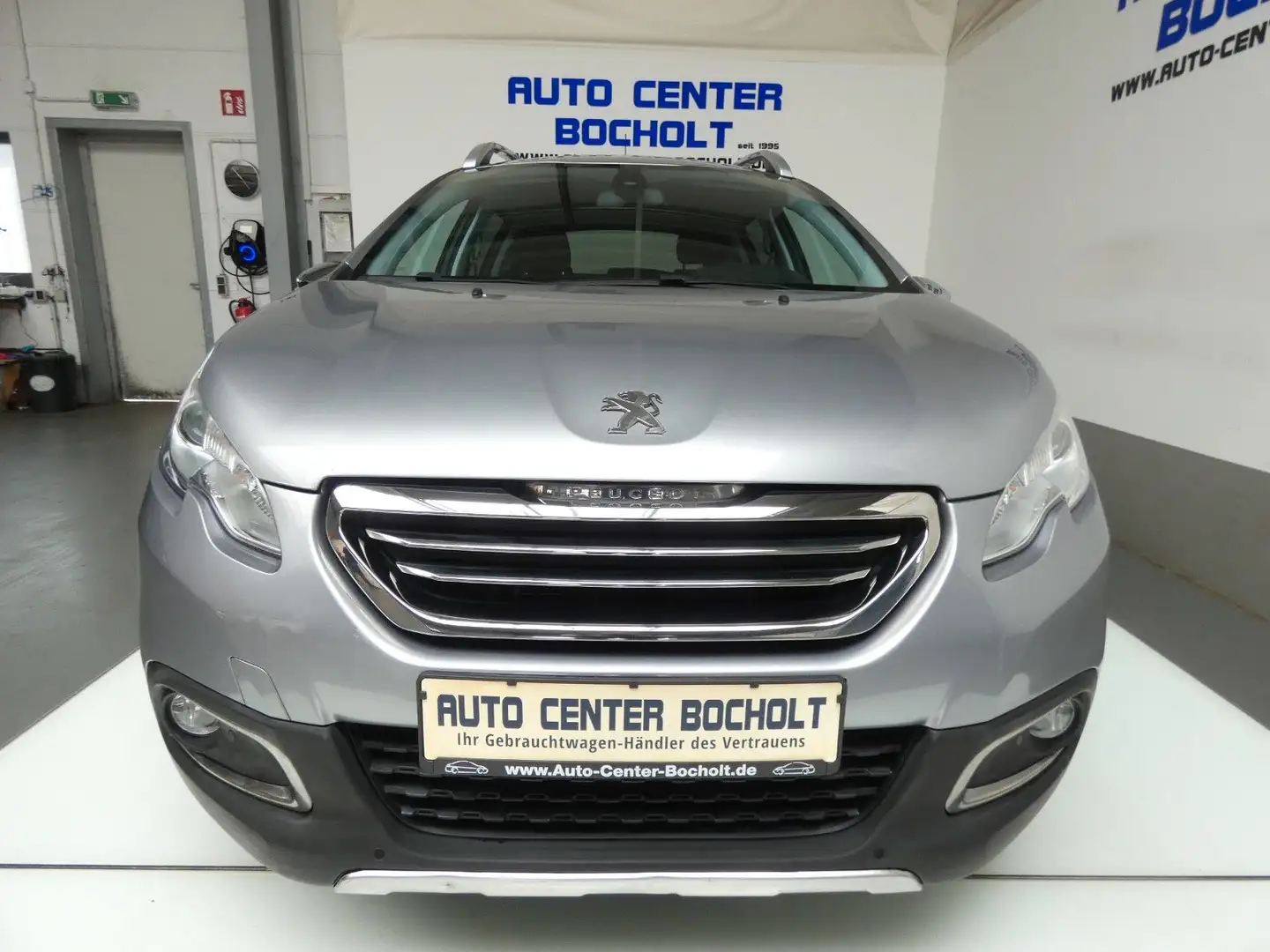 Peugeot 2008 Allure*Aut*Navi*Klimaaut*PDC*1-Hand Grau - 1