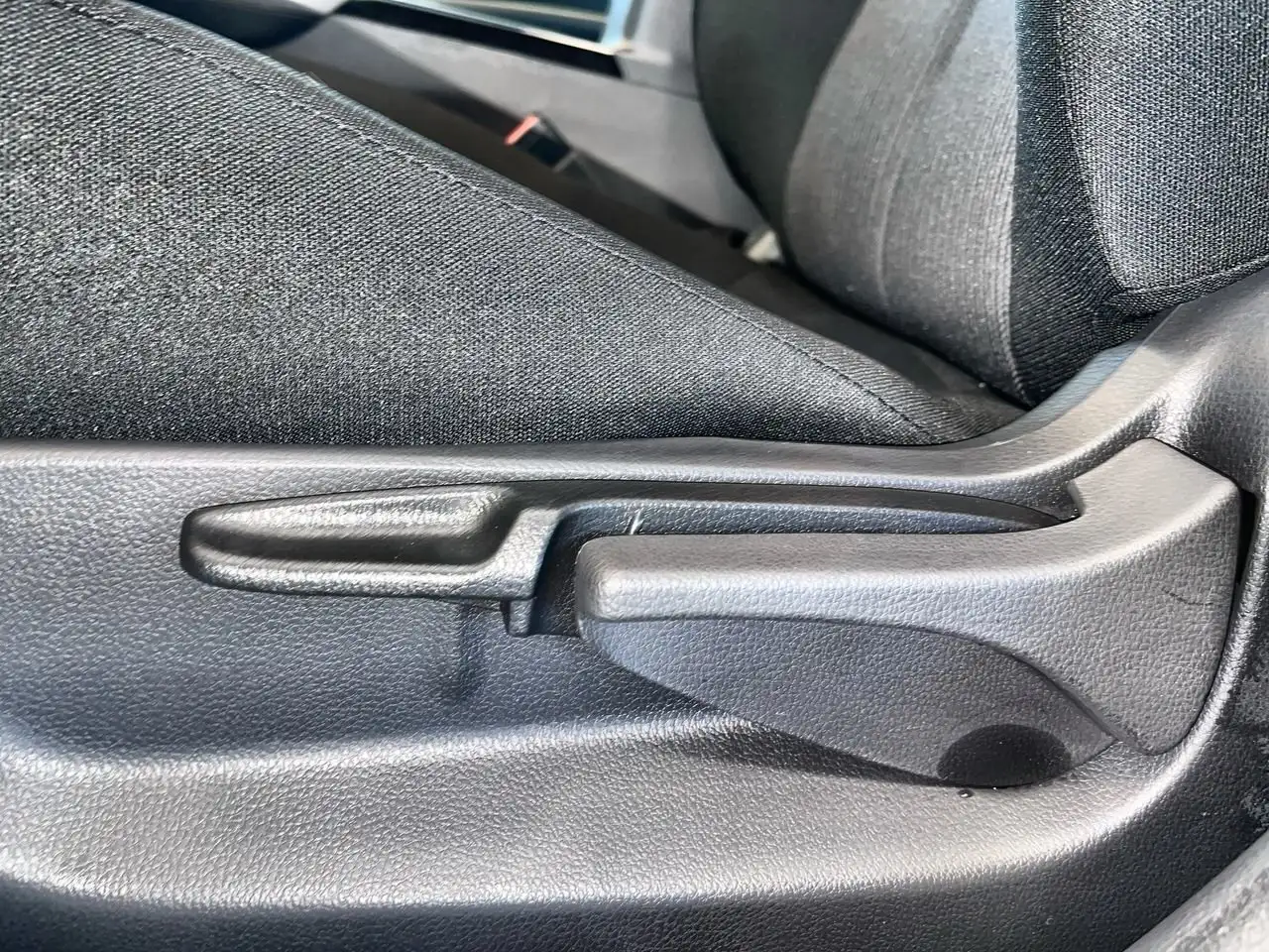 Mitsubishi Eclipse Cross снимка Mitsubishi Eclipse Cross