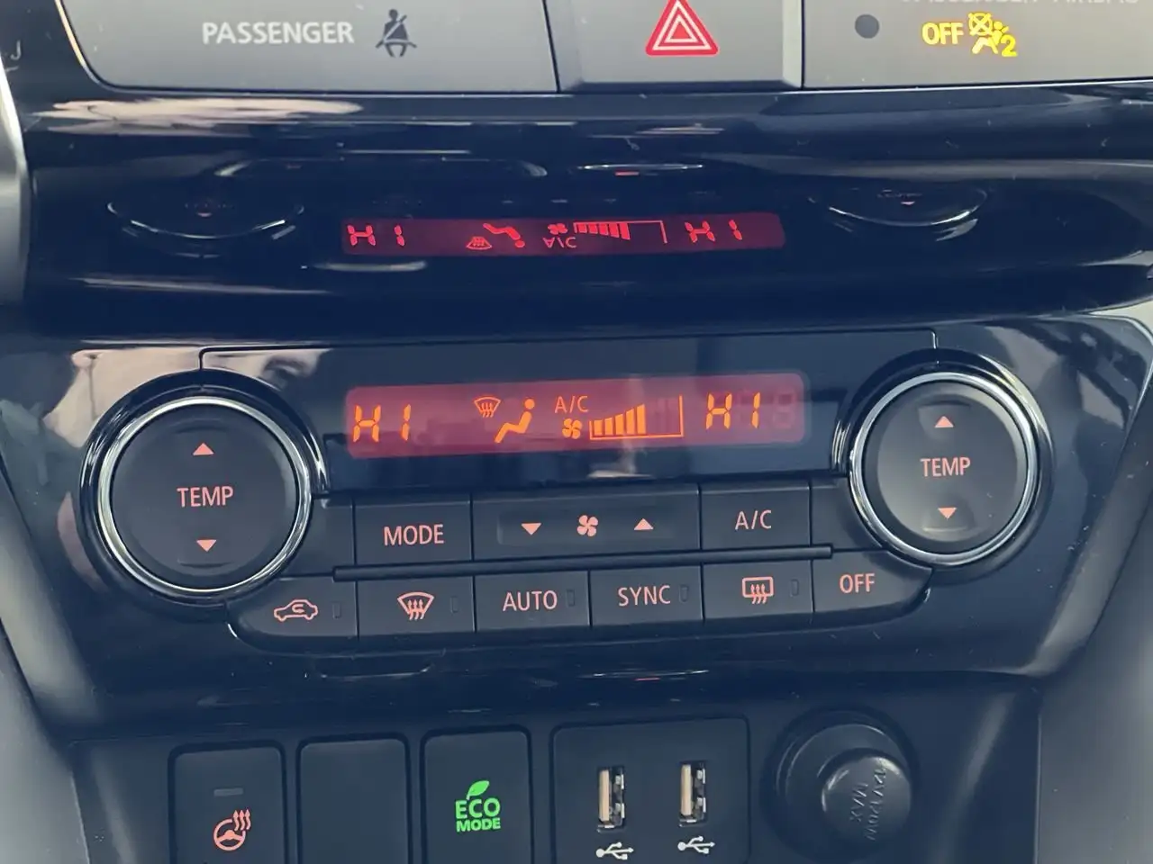 Mitsubishi Eclipse Cross снимка Mitsubishi Eclipse Cross