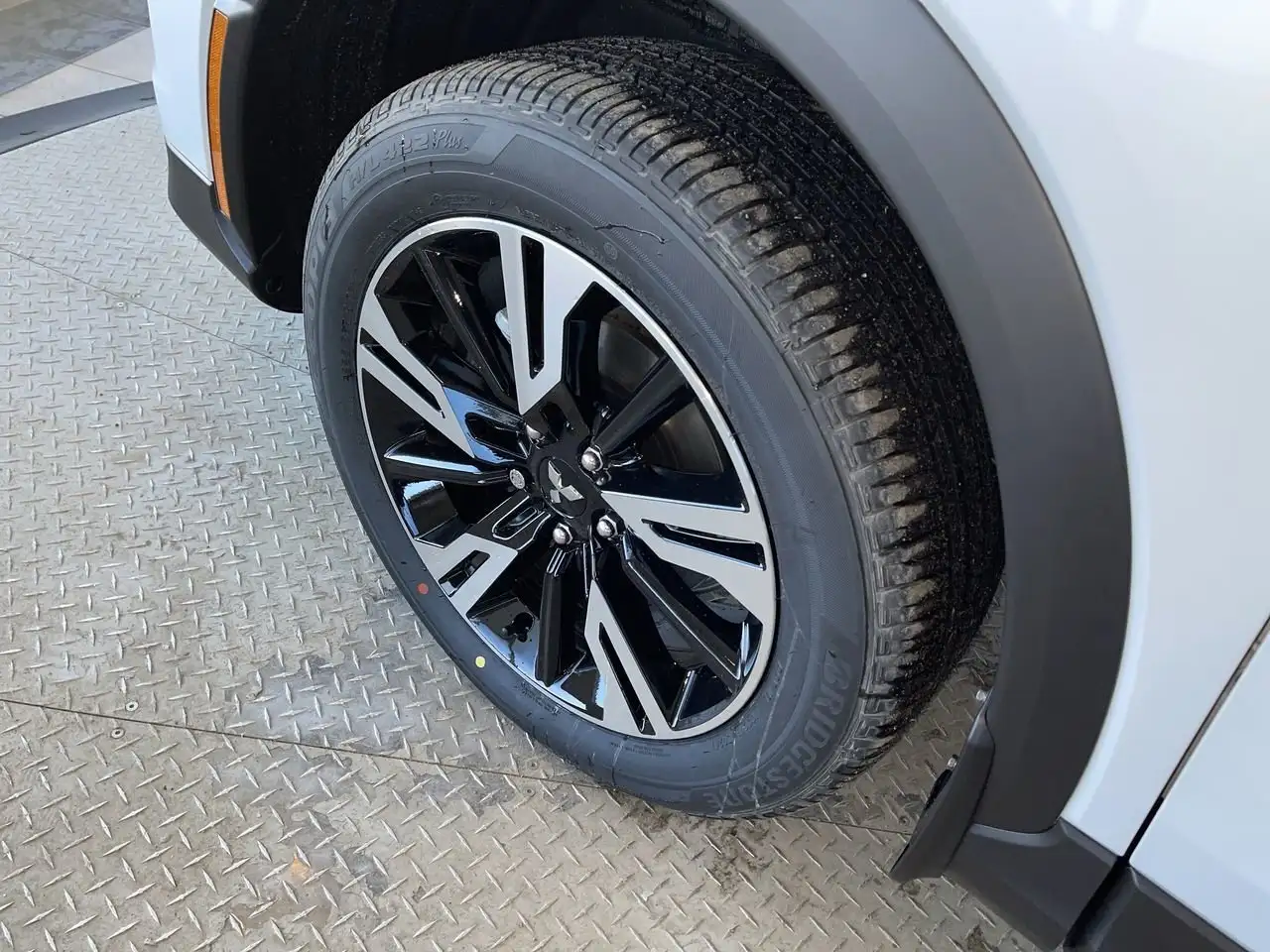 Mitsubishi Eclipse Cross снимка Mitsubishi Eclipse Cross