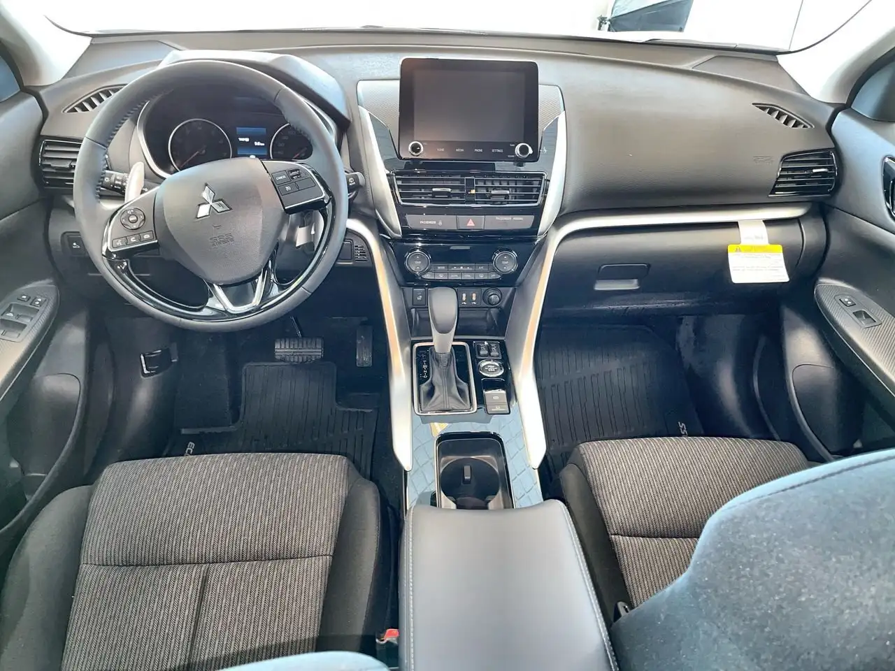 Mitsubishi Eclipse Cross снимка Mitsubishi Eclipse Cross