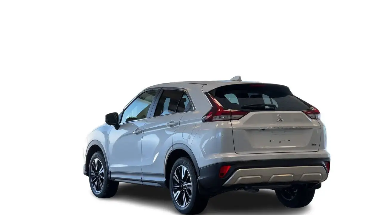 Mitsubishi Eclipse Cross снимка Mitsubishi Eclipse Cross