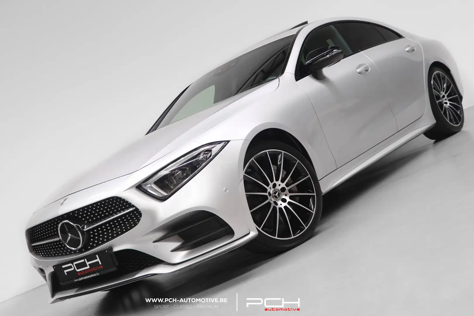 Mercedes-Benz CLS 350 d 4-Matic 9G-Tronic - AMG Line - Immaculate ! Silber - 1
