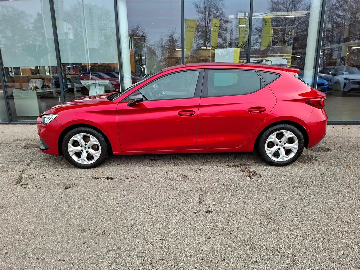 SEAT Leon 1.0 eTSI FR DSG Rot - 2