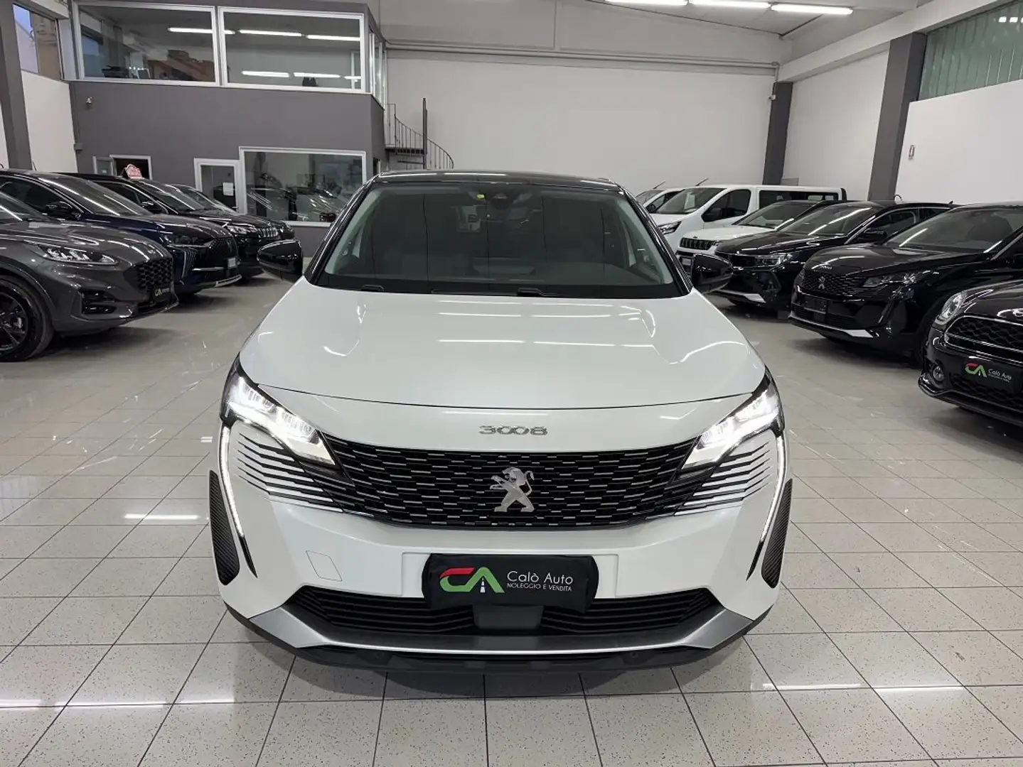 Peugeot 3008 1.6hybrid Allure Pack 225cv e-eat8 PARI NUOVO Bianco - 2