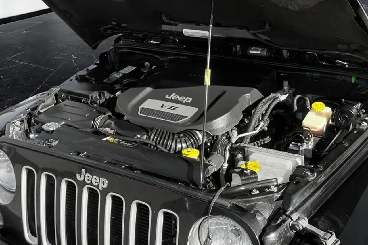 Jeep Wrangler снимка Jeep Wrangler