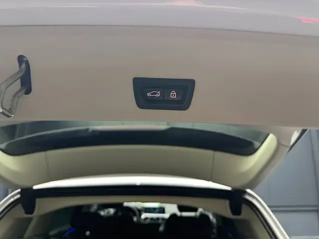 BMW X3 view 29