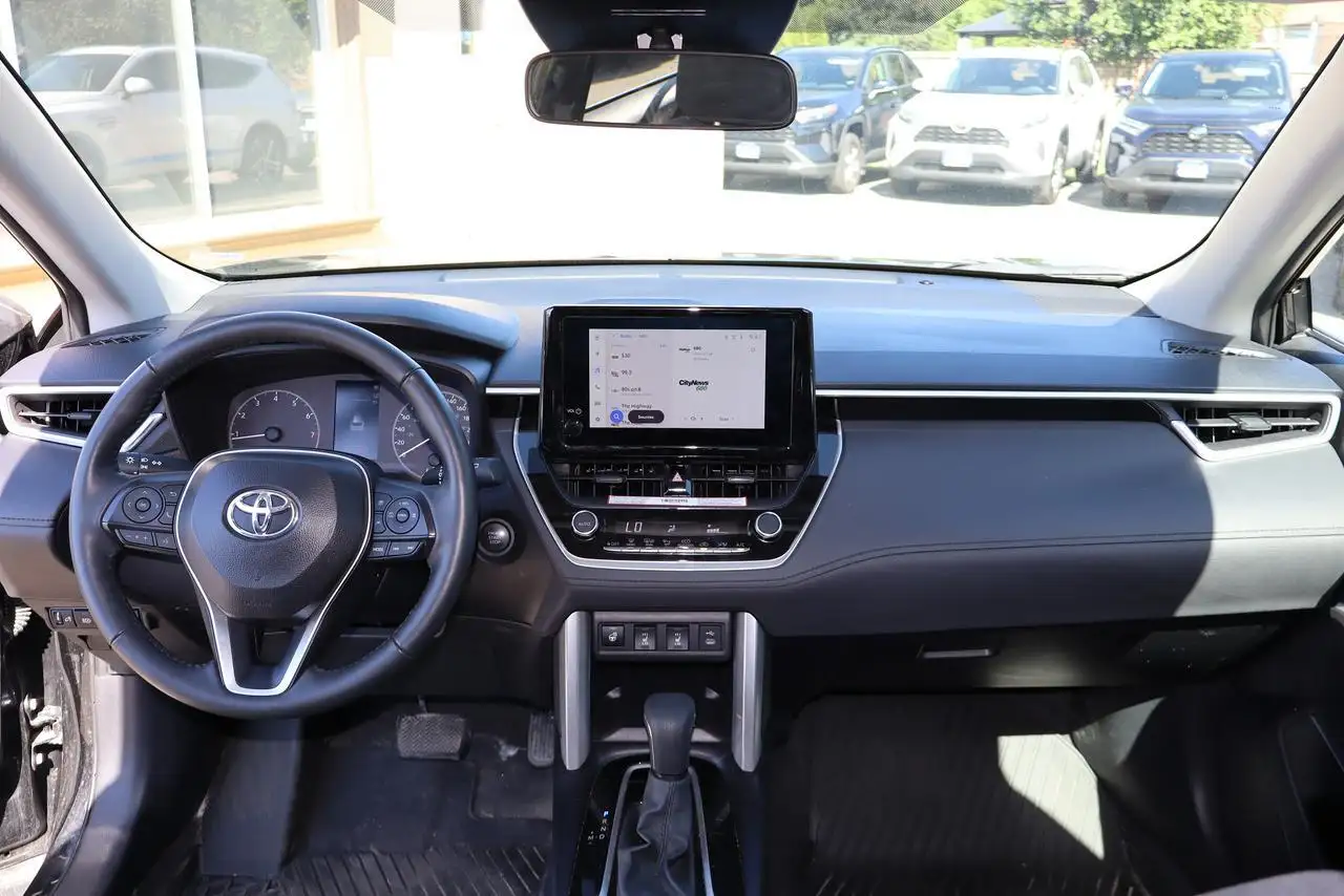 Toyota Corolla Cross снимка Toyota Corolla Cross