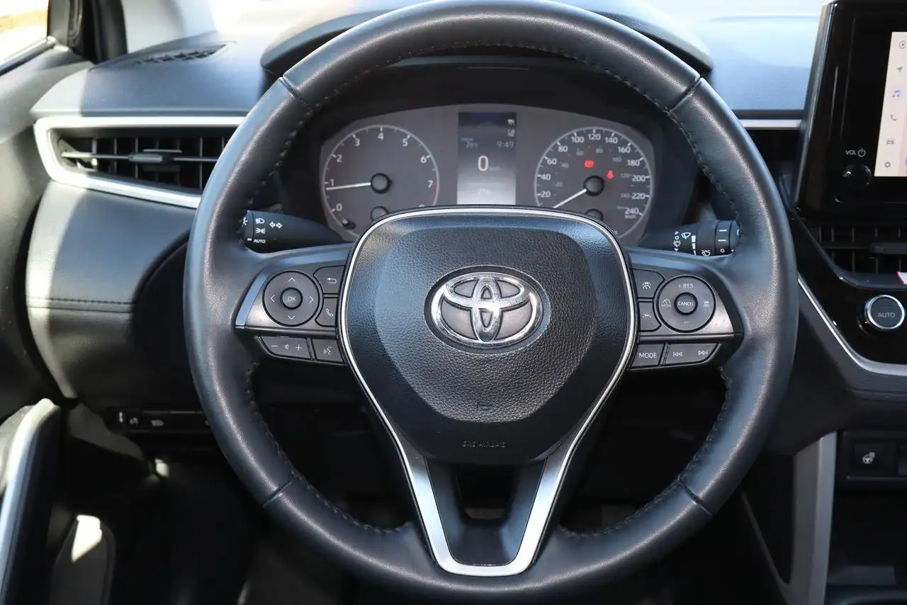Toyota Corolla Cross снимка Toyota Corolla Cross