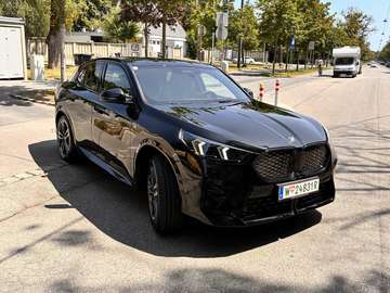 iX2 xDrive30 66,5kWh