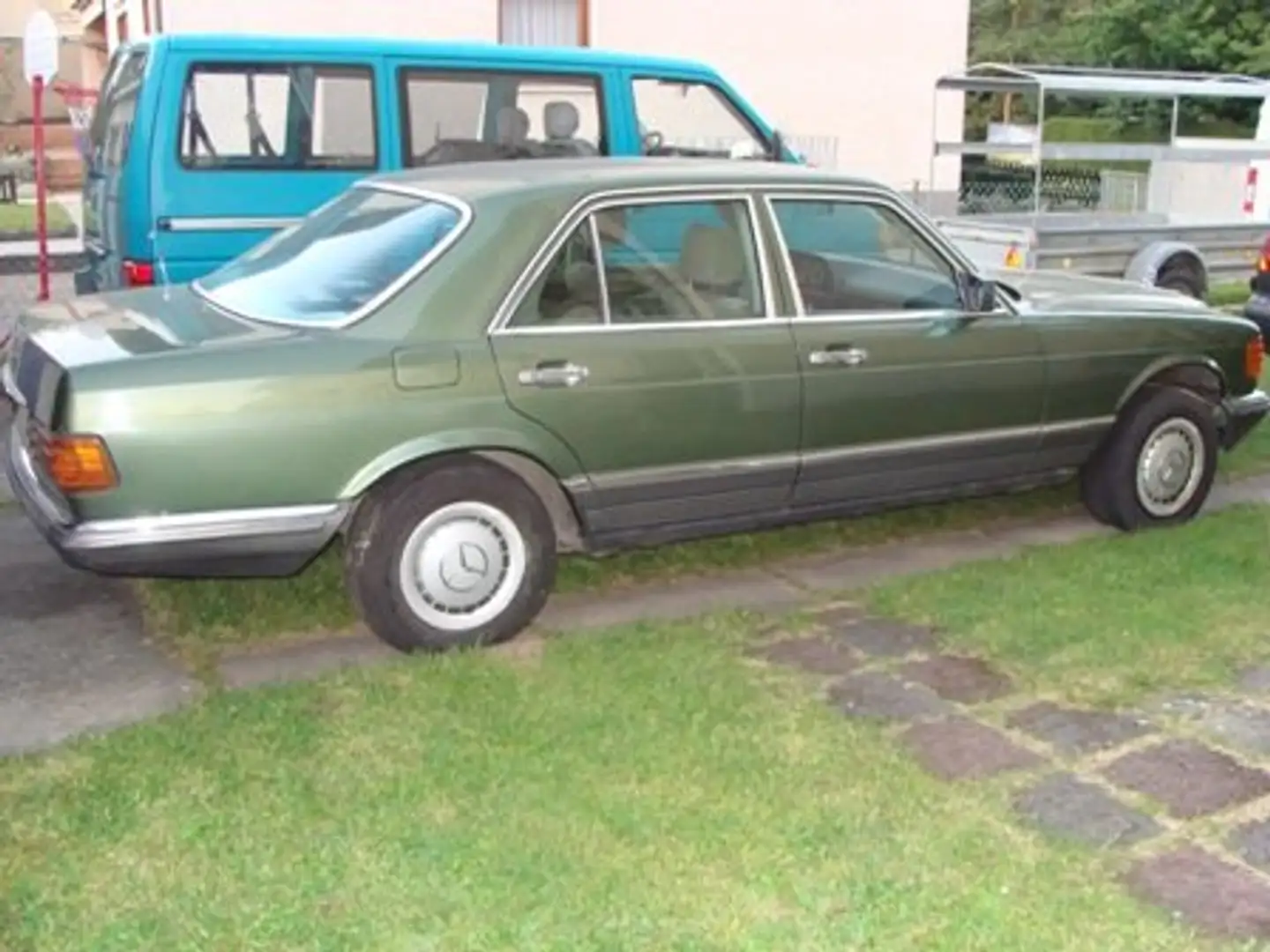 Mercedes-Benz 380 W126  380S Grün - 1