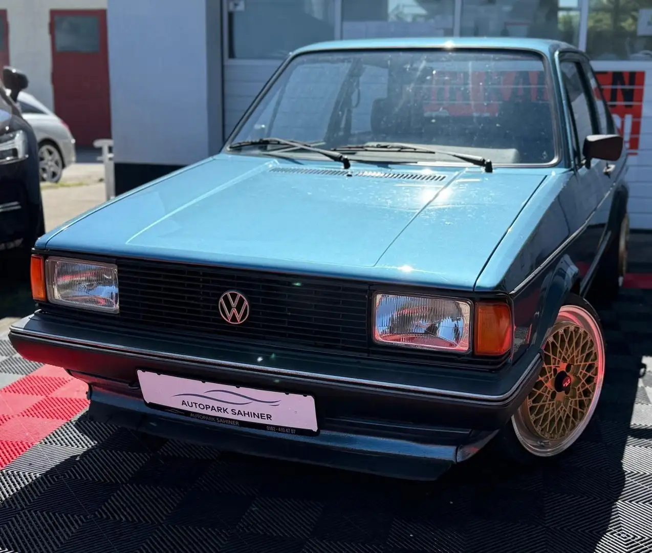 Volkswagen Jetta Bleu - 1