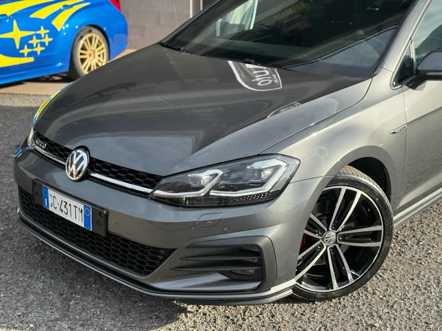 Volkswagen Golf GTD 2.0 TDI DSG 5p. BlueMotion Technology Gris - 2