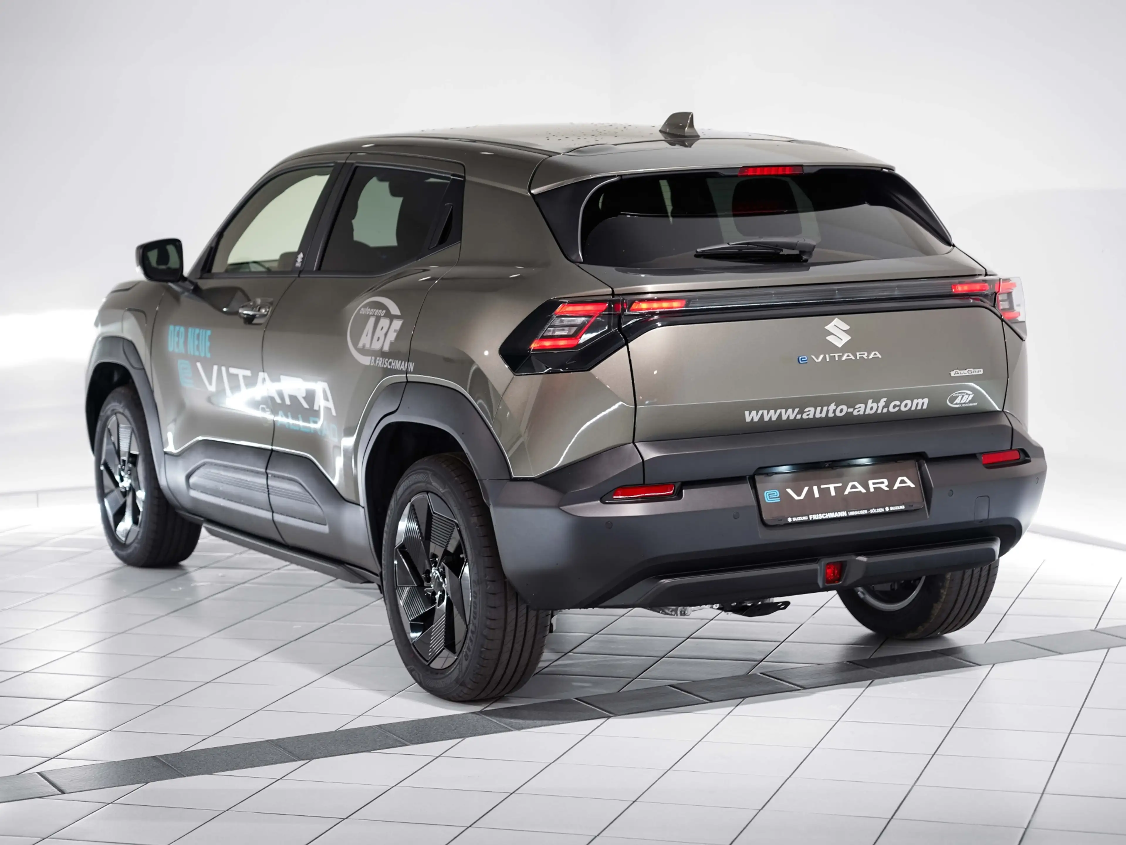 Suzuki Vitara e VITARA 61kWh ALLGRIP — photo 3