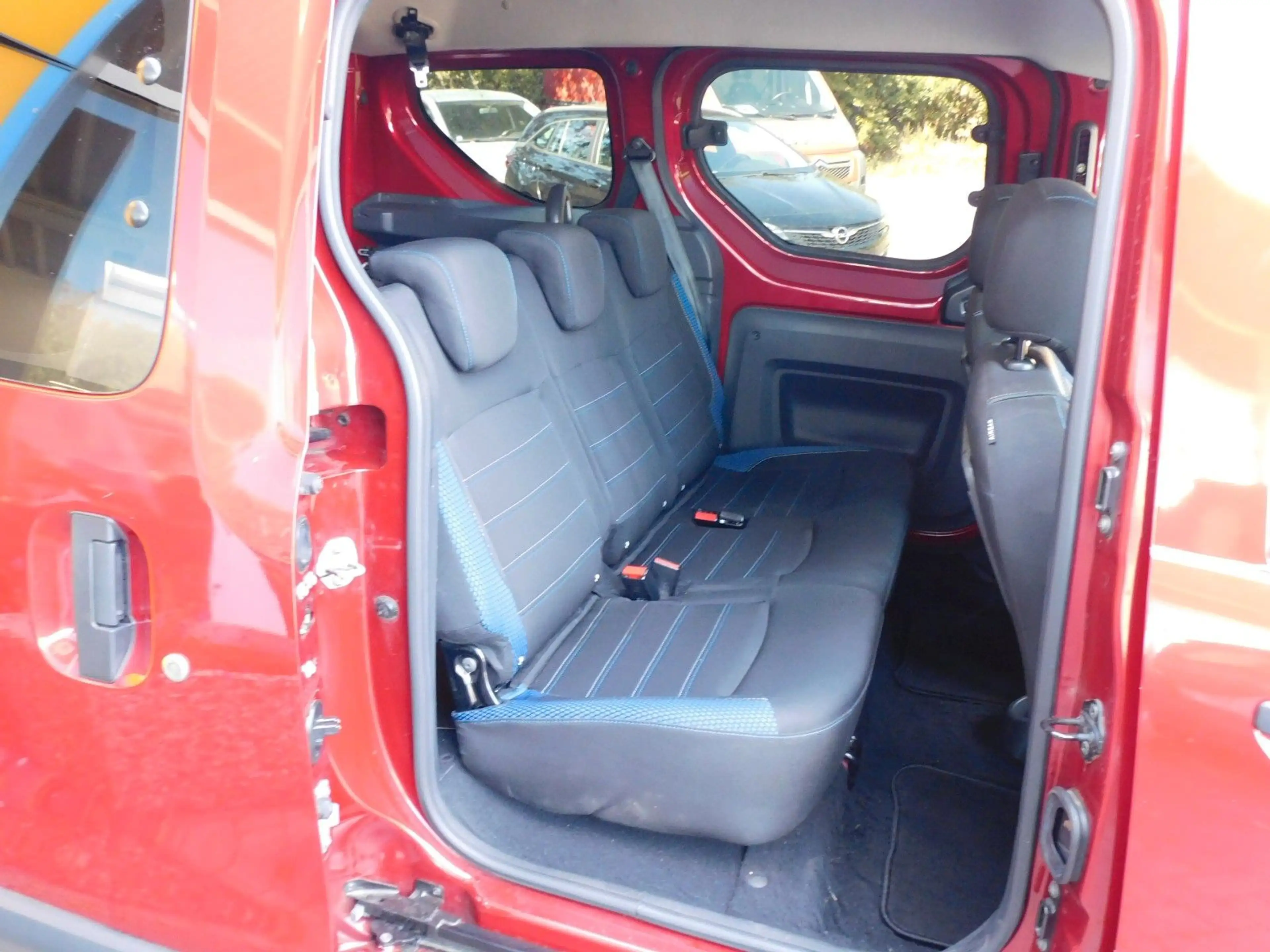 Dacia Dokker Stepway Plus — photo 15