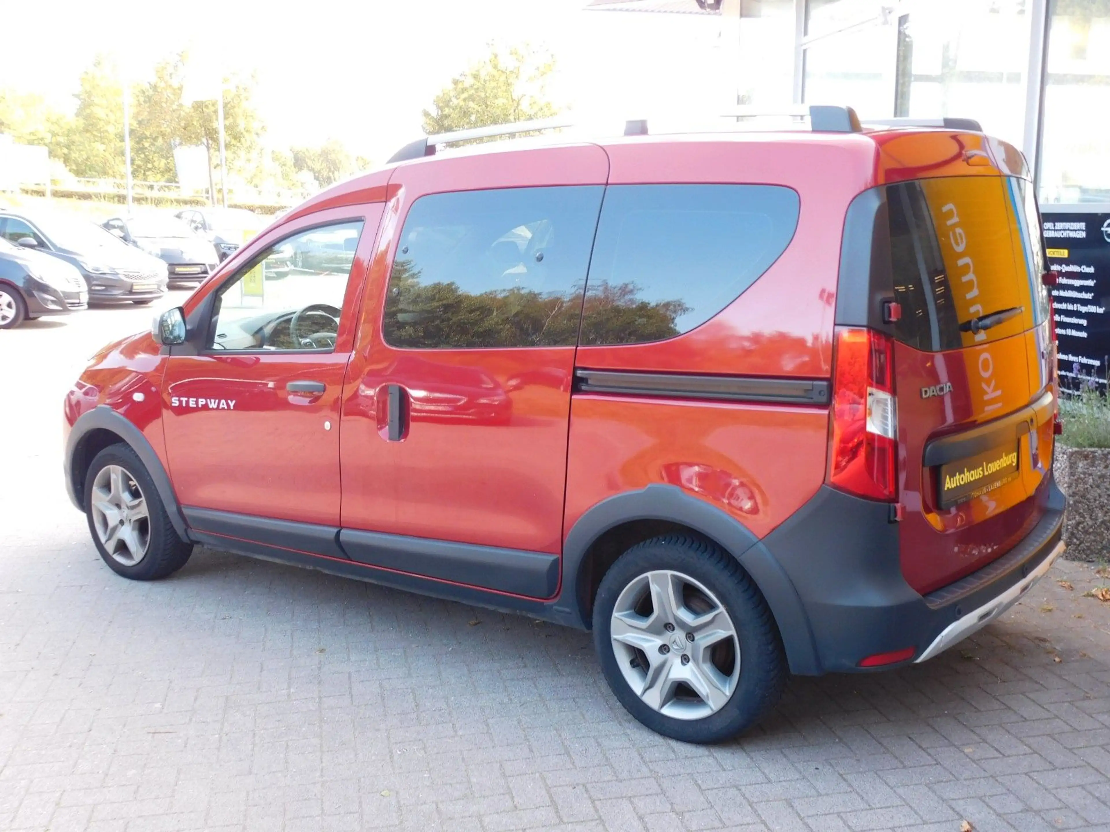 Dacia Dokker Stepway Plus — photo 3