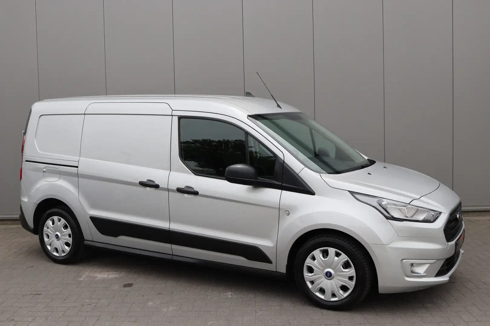 Ford Transit Connect 1.5 EcoBlue L2 Trend 3-zits/Bluetooth/Parkeerhulp/ Grijs - 2
