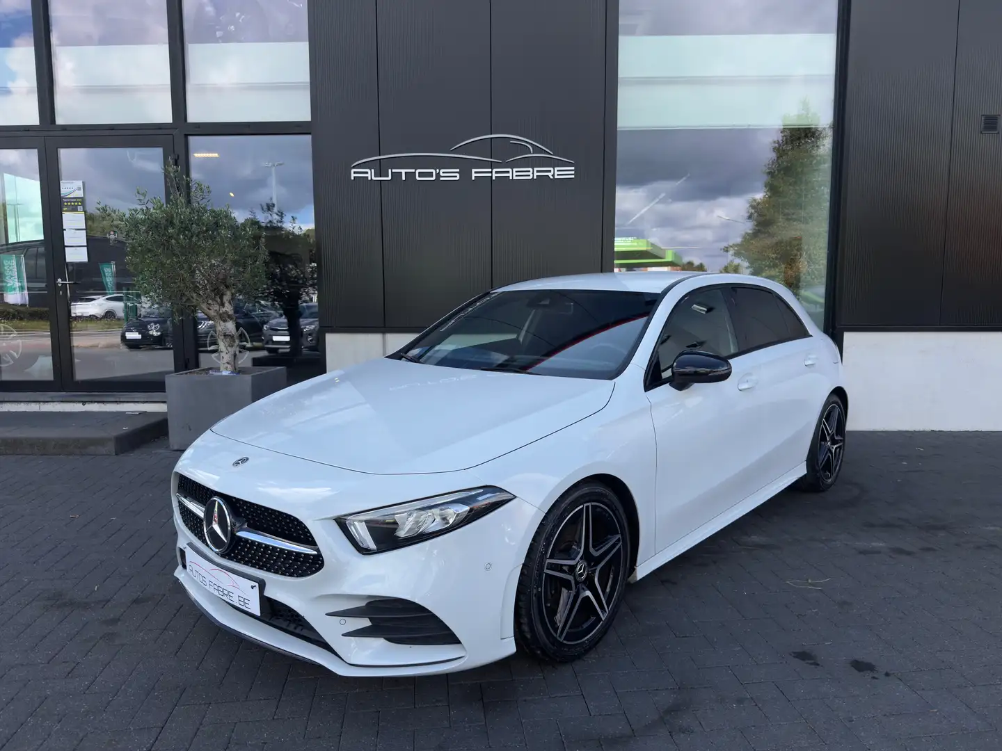 Mercedes-Benz A 180 i AMG Line Pack 56000km UNIEK !! Blanc - 1