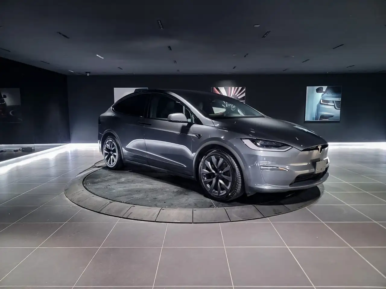 Tesla Model X photo Tesla Model X