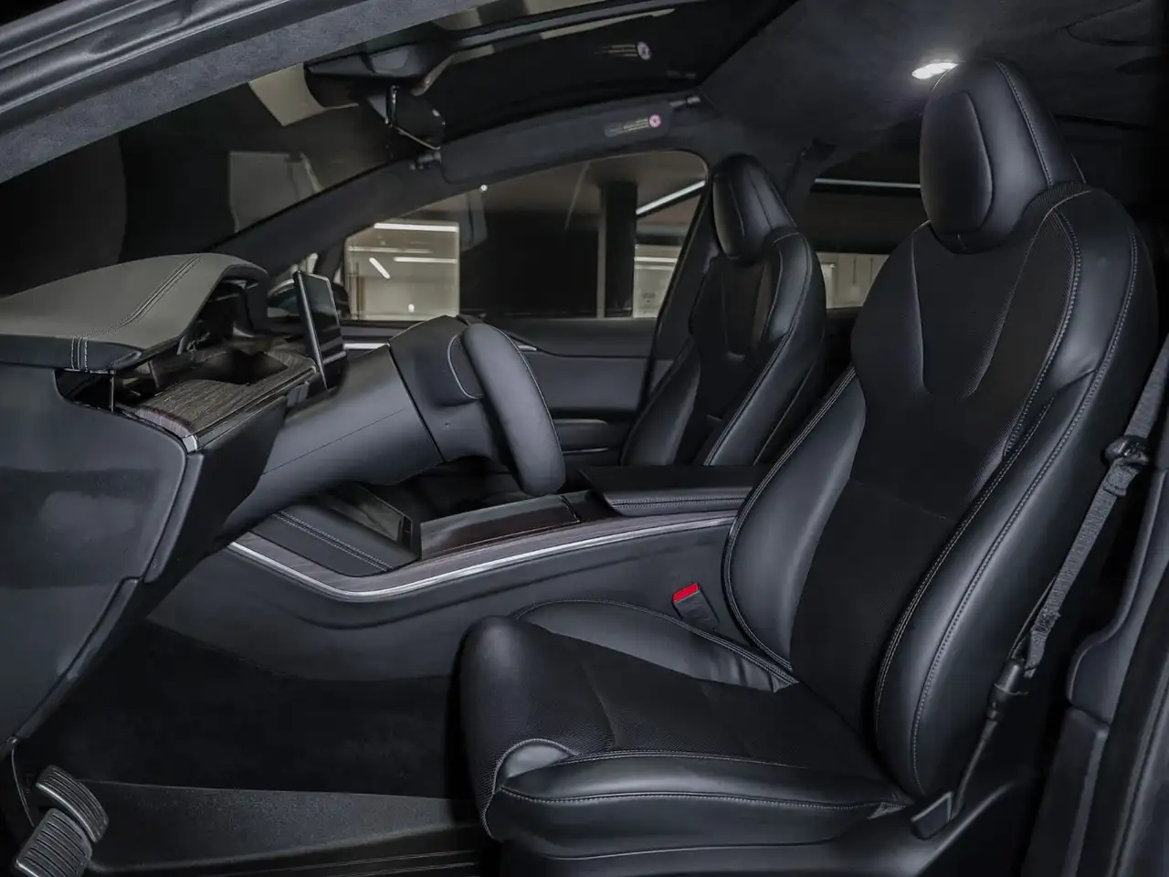 Tesla Model X photo Tesla Model X