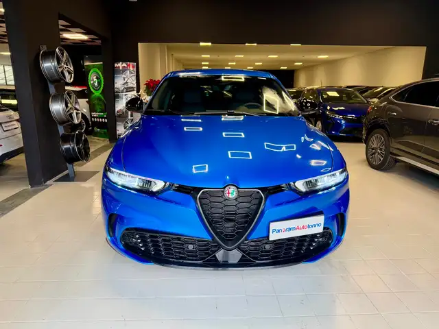 Alfa Romeo Tonale view 2