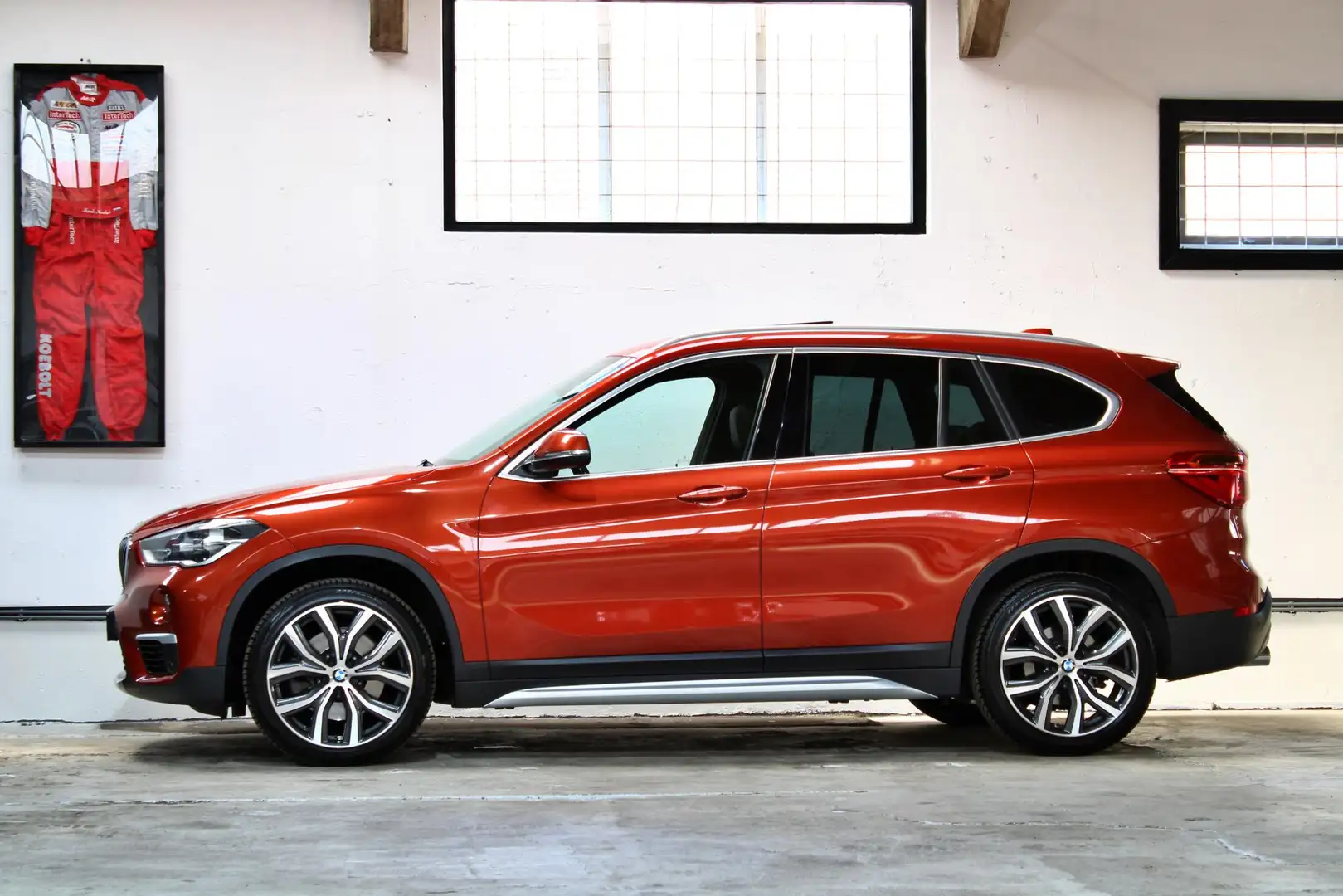 BMW X1 sDrive20i Orange Edition II | Panoramadak | Head-U Оранжевый - 2