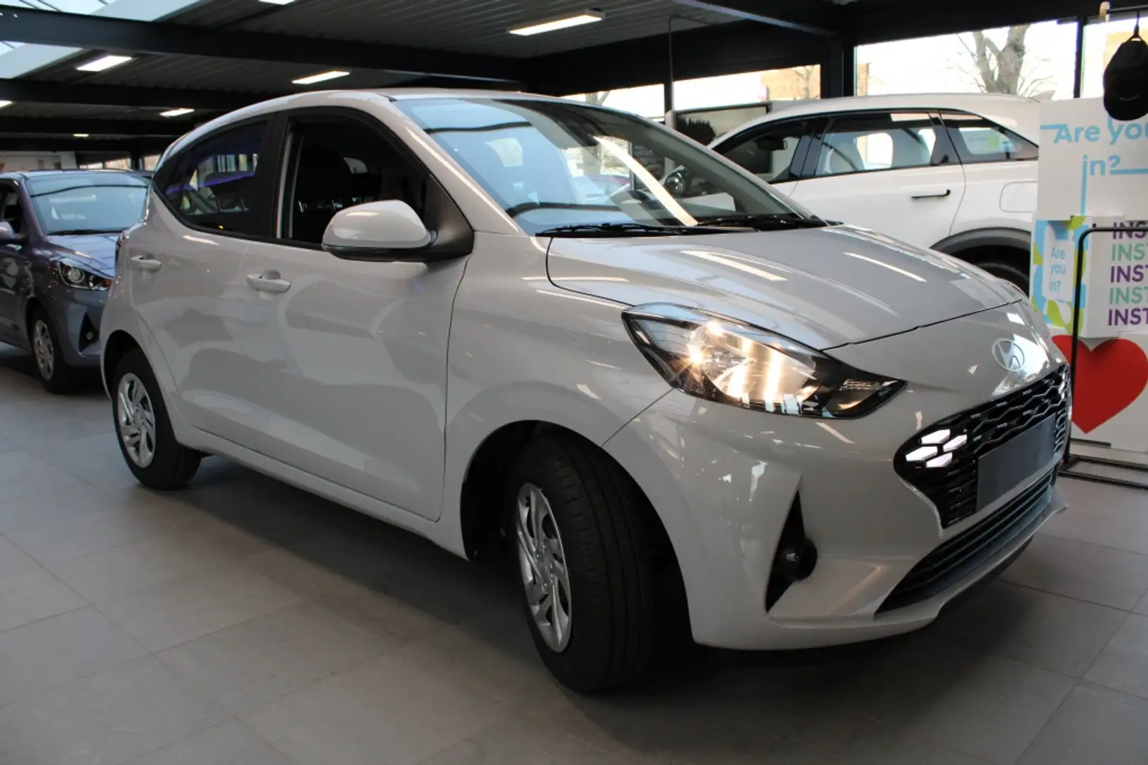 Hyundai i10 1.0i 5traps Automaat Comfort Smart 5zits | Navigat Argent - 2