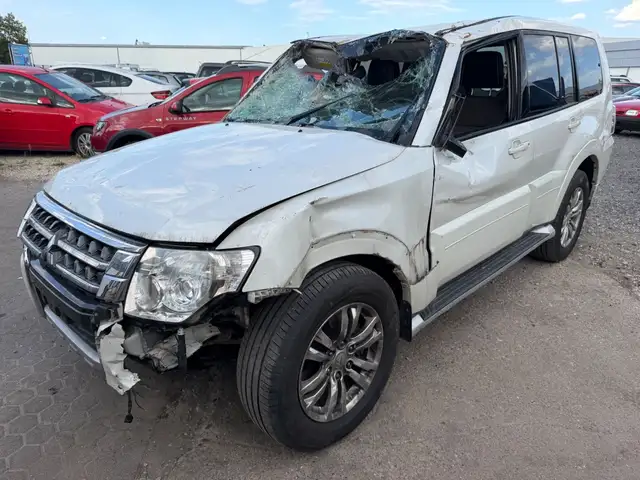 Mitsubishi Pajero 3.2 DI-D Plus