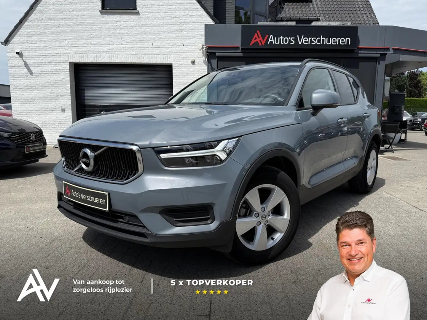 Volvo XC40 T3 Momentum Core Geartronic ** Gris - 1