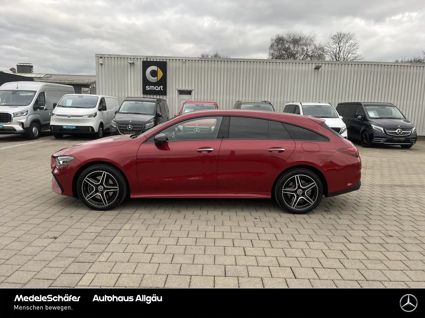 Mercedes-Benz CLA 250 CLA 250 e Shooting Brake AMG Night Vorr.-Distronic Rot - 2