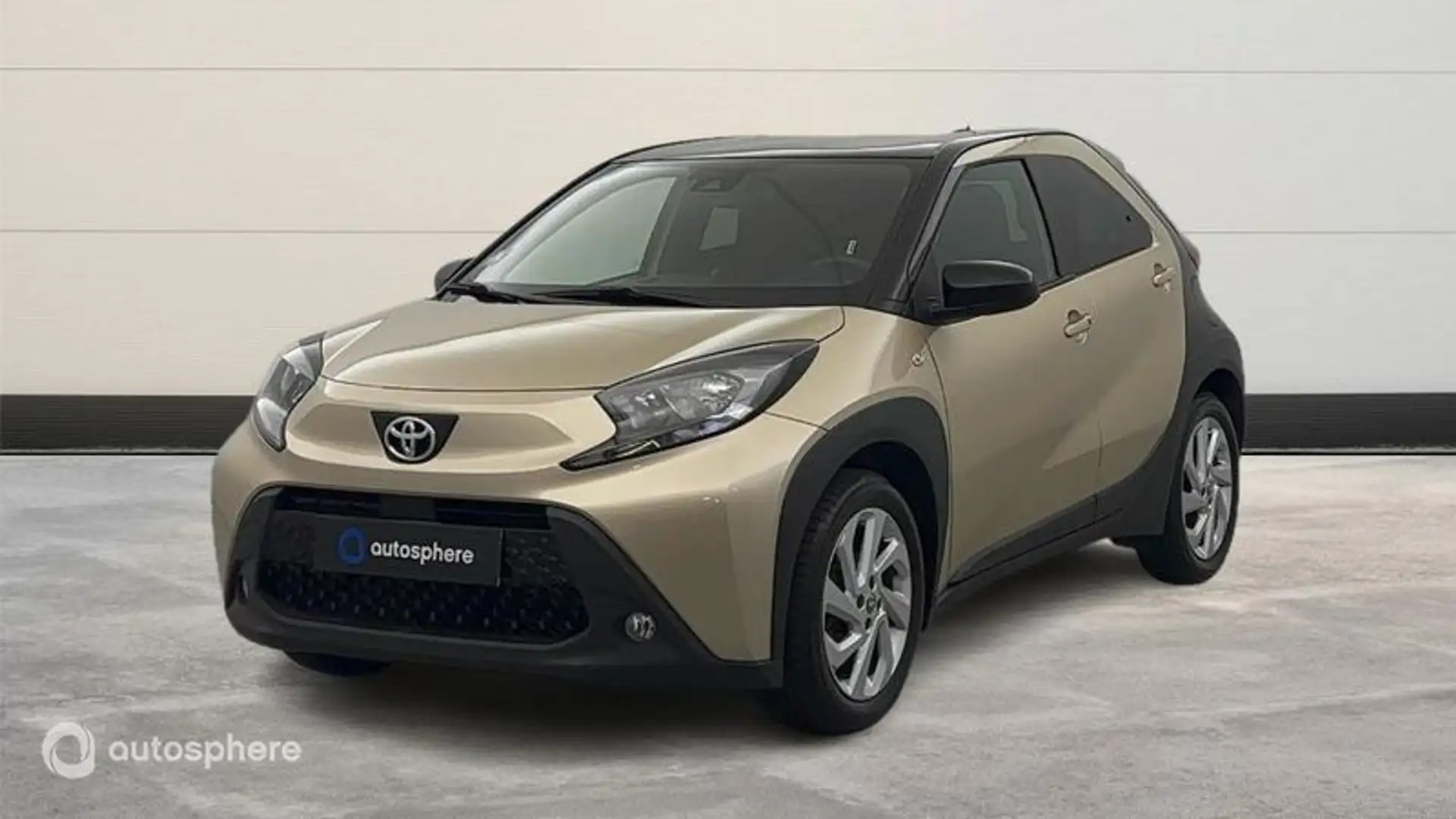 Toyota Aygo X 1.0 VVT-i 72ch Design S-CVT - 1