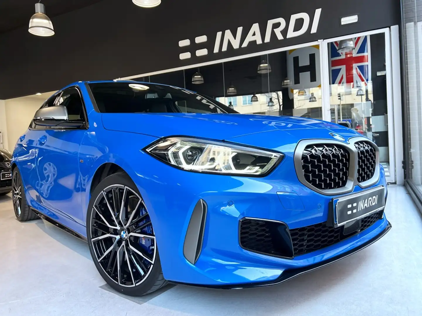 BMW 135 M135iA xDrive Bleu - 2