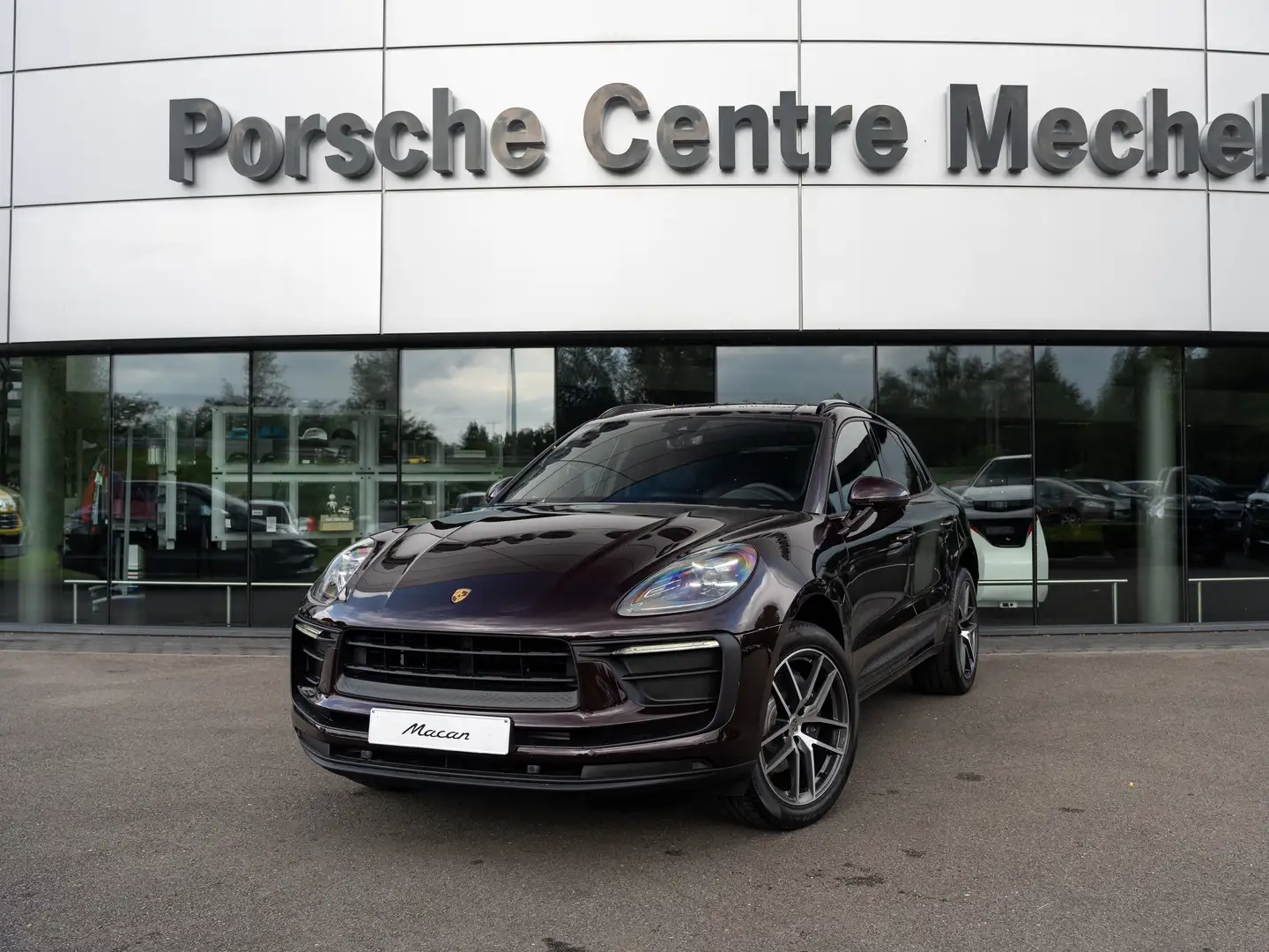 Porsche Macan 2L AWD Rouge - 1