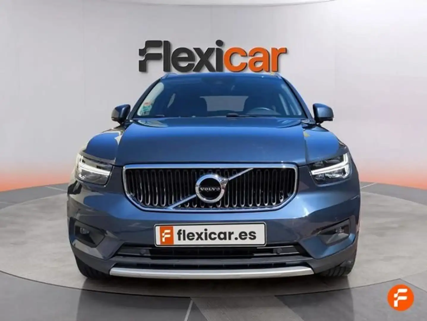 Volvo XC40 T2 Inscription Aut. Gris - 2