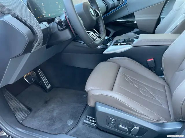 BMW X3 M view 10