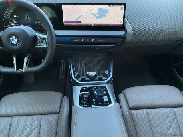 BMW X3 M view 7
