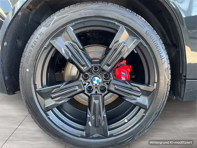 BMW X3 M view 6